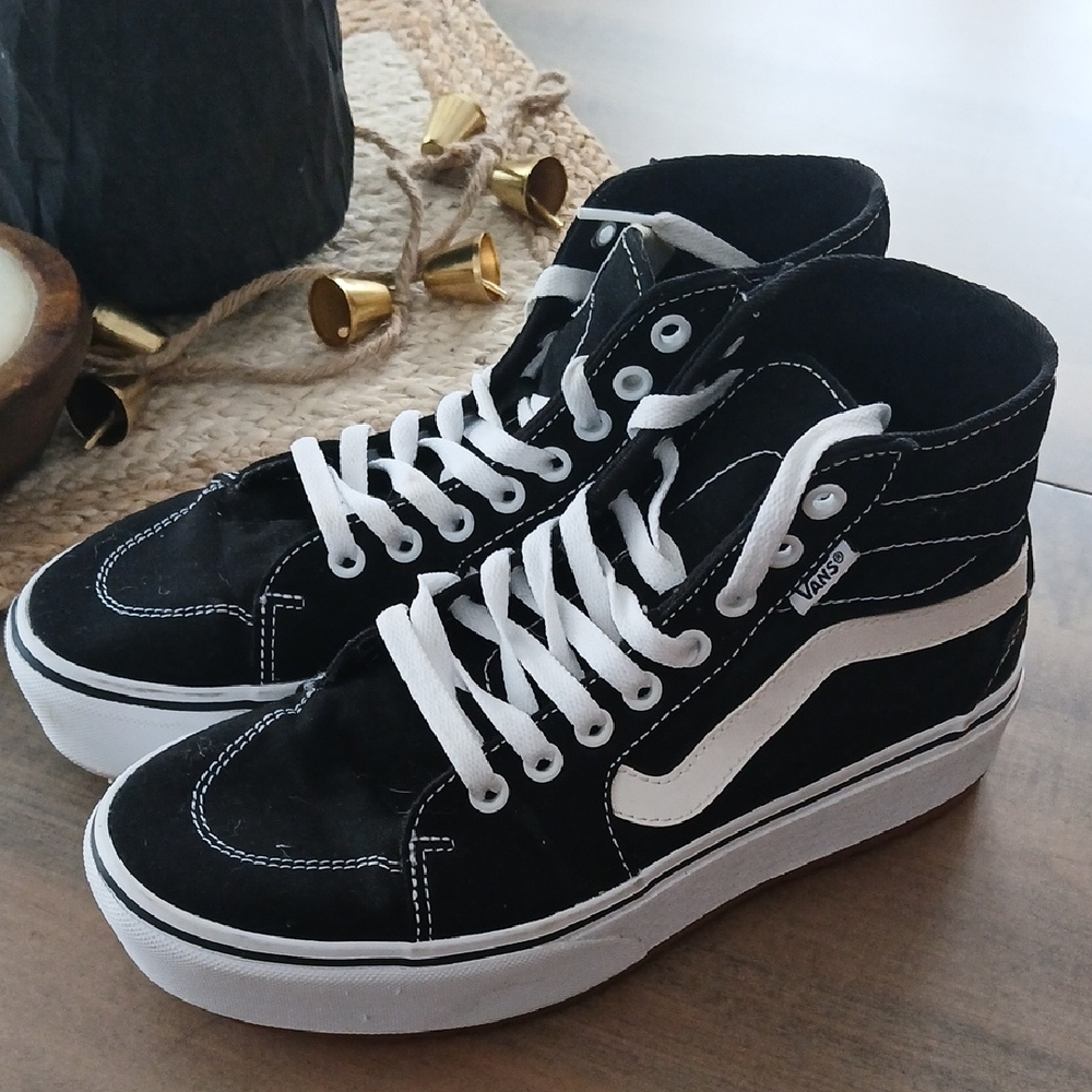 Vans Classic Black and White High-Tops